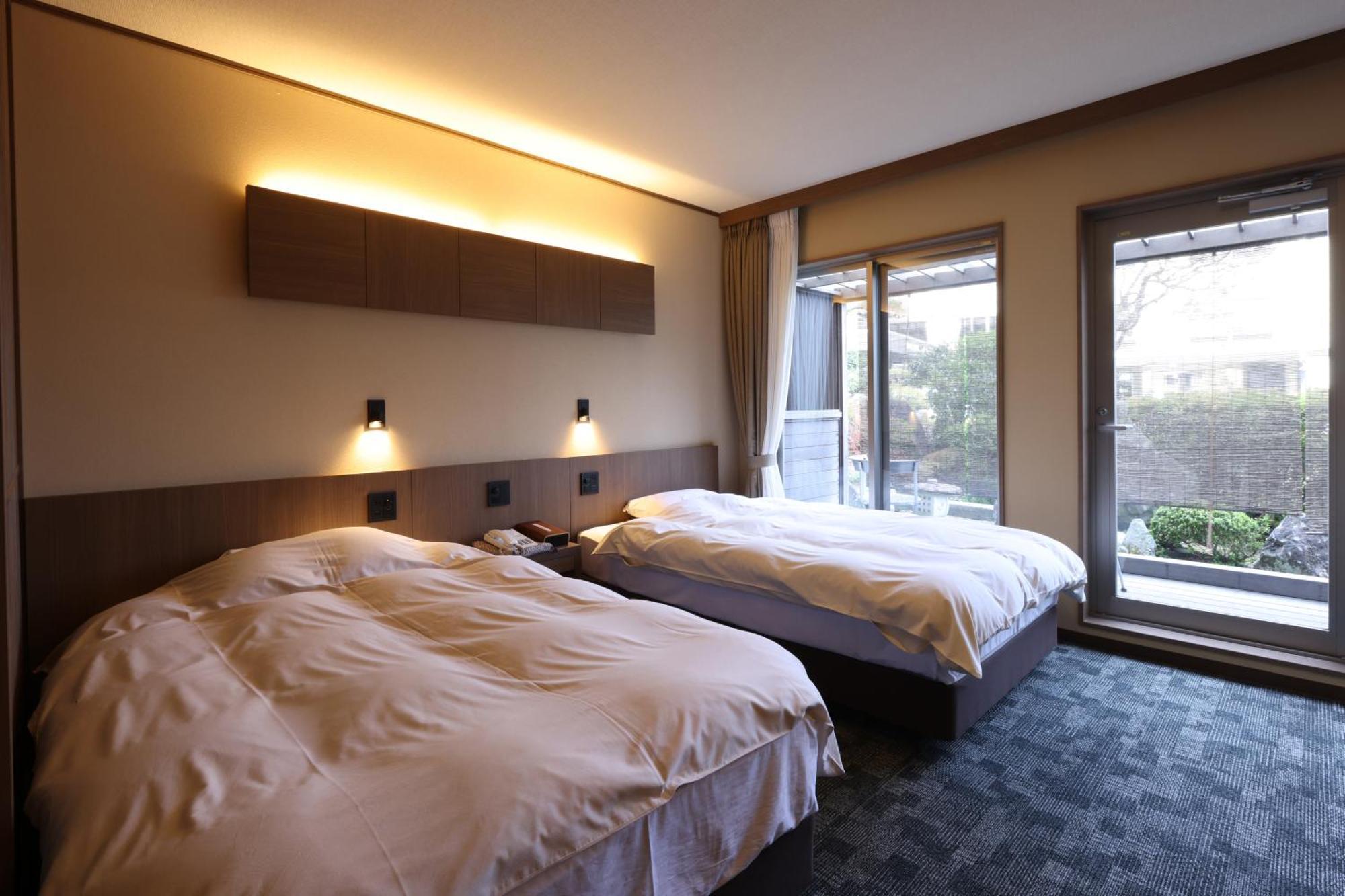 Miyahama Grand Hotel Hatsukaichi Exterior foto